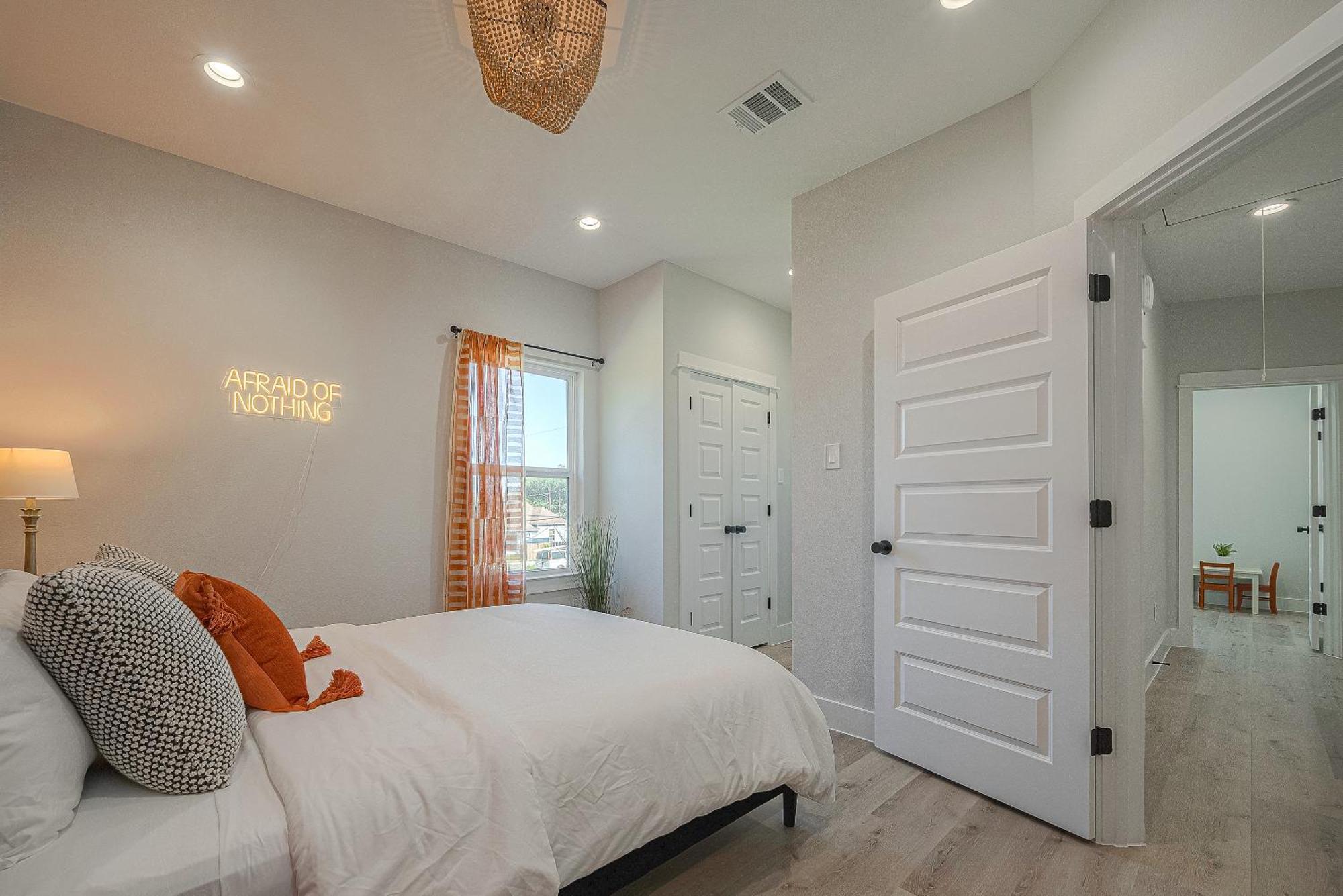 Modern Home Near Downtown With Fast Wifi, Bbq, Games & Ev Equipped! Houston Eksteriør bilde
