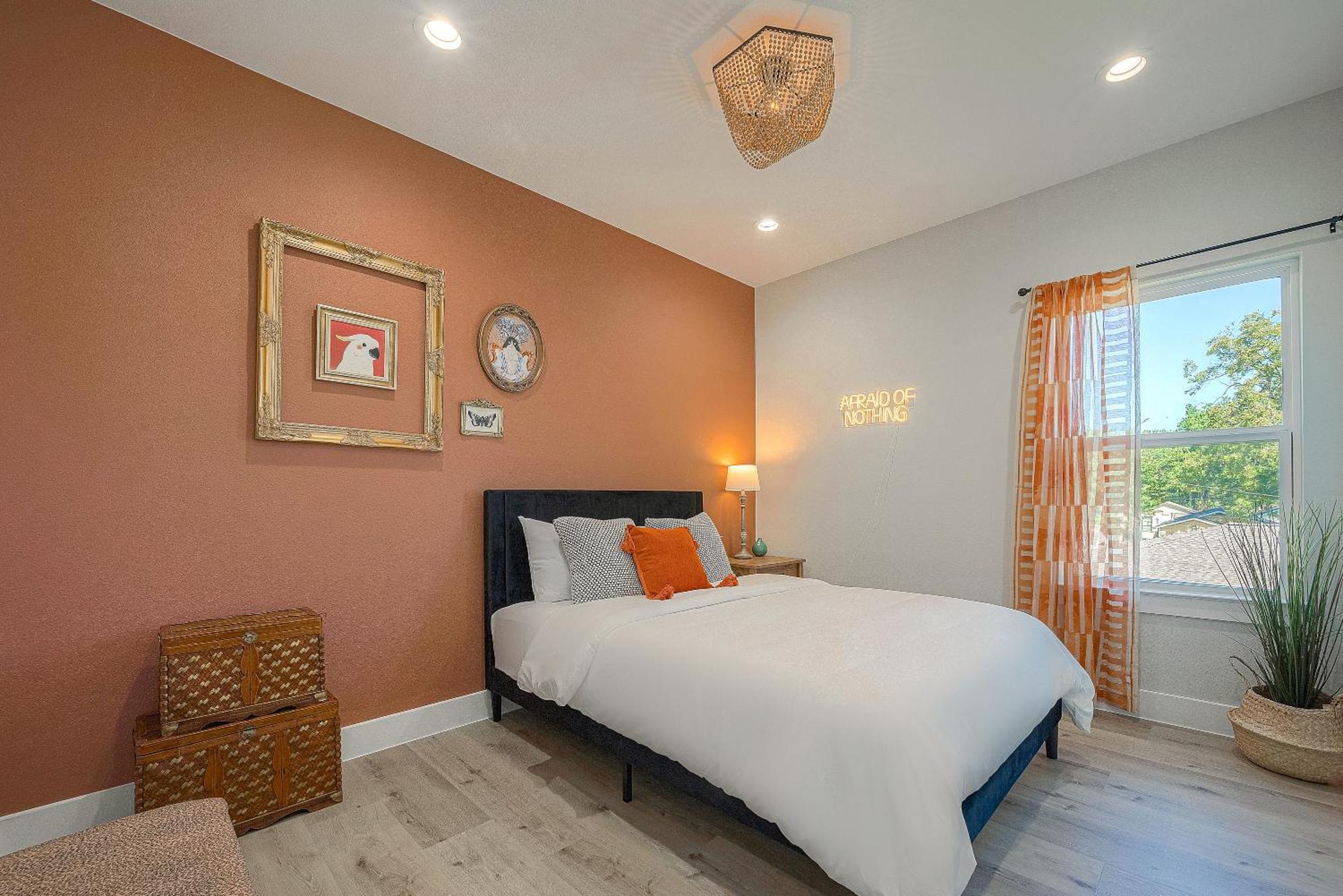Modern Home Near Downtown With Fast Wifi, Bbq, Games & Ev Equipped! Houston Eksteriør bilde