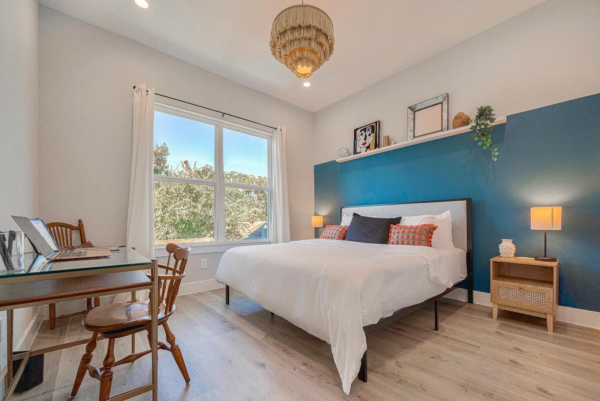 Modern Home Near Downtown With Fast Wifi, Bbq, Games & Ev Equipped! Houston Eksteriør bilde